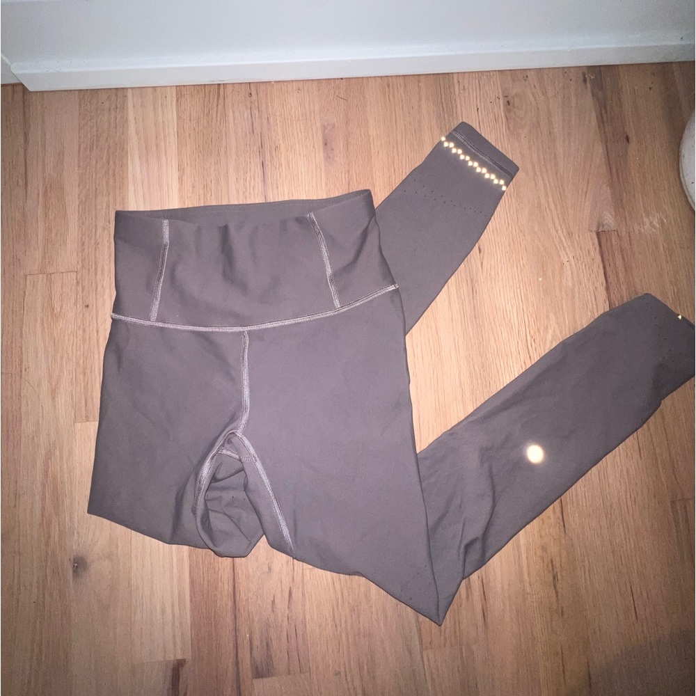 Lululemon legging worn once size 4